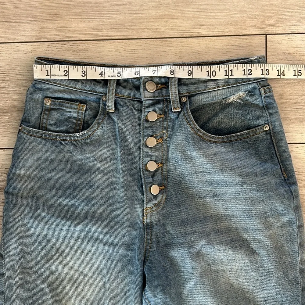 WEWOREWHAT button fly skinny tapered jeans size 26